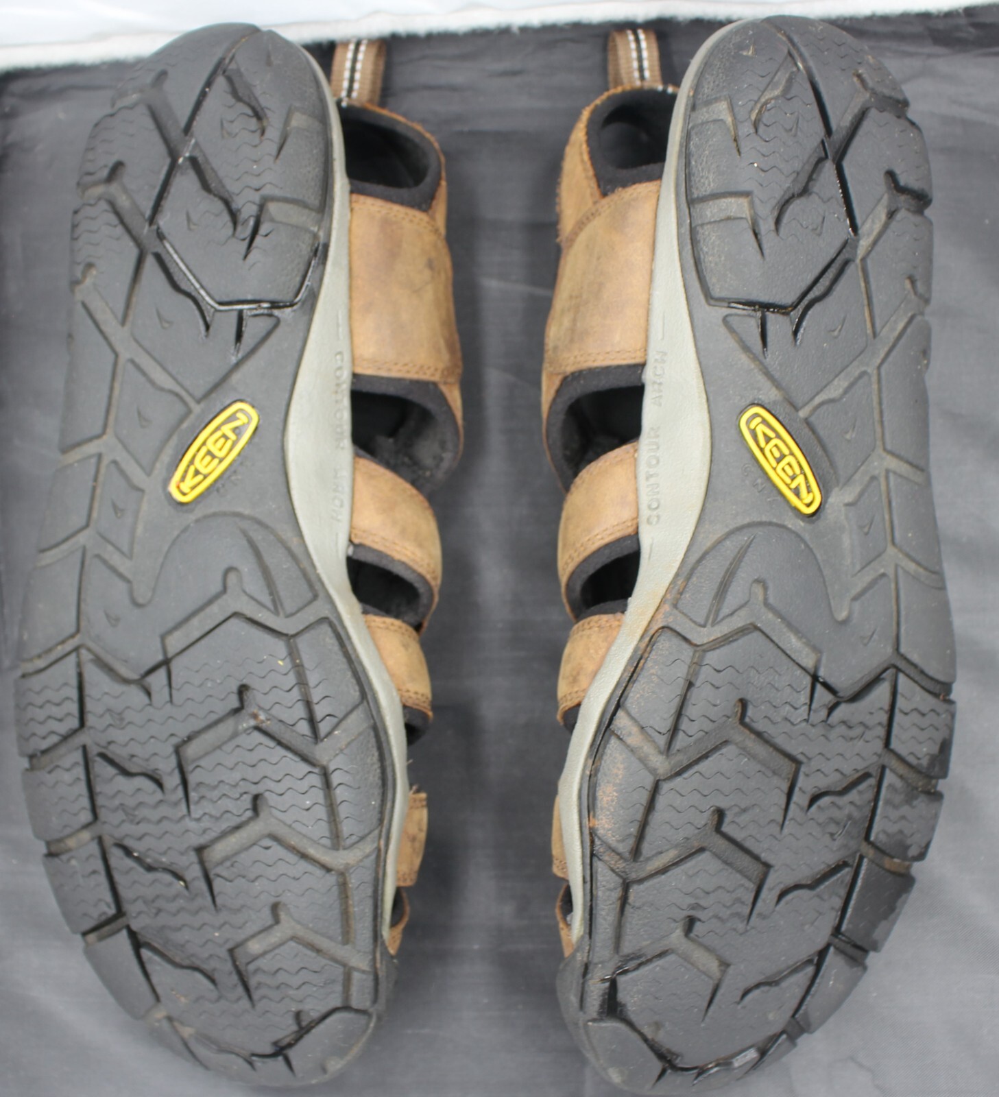 Sandali MNS KEEN Newport marrone chiaro in pelle sport acquatici escursionistici taglia 11 5