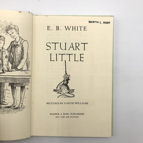 Stuart Little Hardcover Book by E. B. White Illustrated by Garth Williams 1945 - Picture 3 of 10