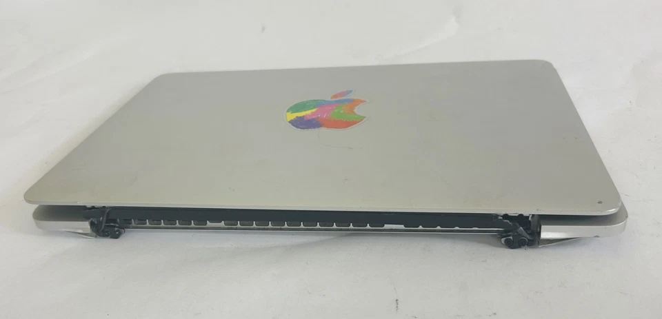 MacBook Pro A1502 *FOR PARTS ONLY* - Image 4 of 4
