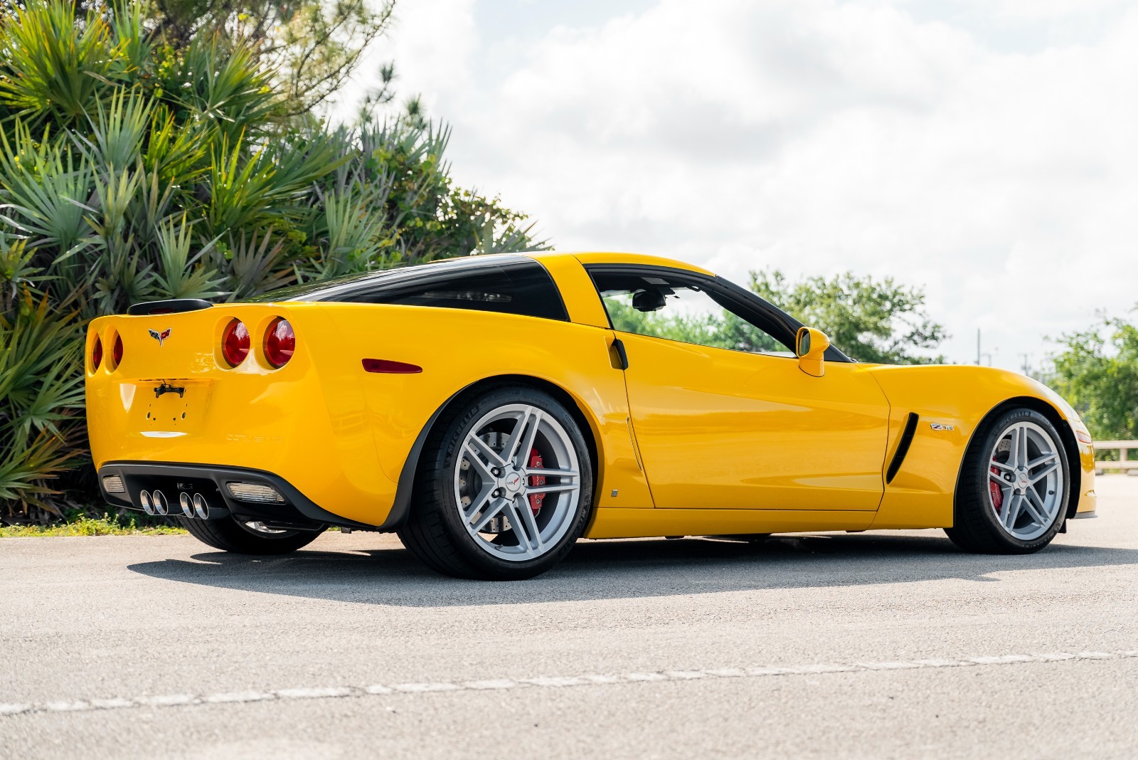 2006 Yellow Chevrolet Corvette   | C6 Corvette Photo 6