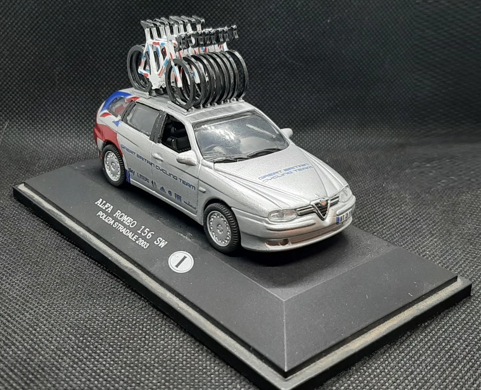 ALFA ROMEO 156 - Great Britain cycling team - NEW RAY- 1/43èmè - Photo 2/4