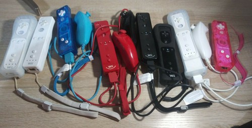 Genuine OEM Nintendo Wii Controllers - Remotes, Nunchucks, Rubber Sleeves & More - Picture 4 of 145