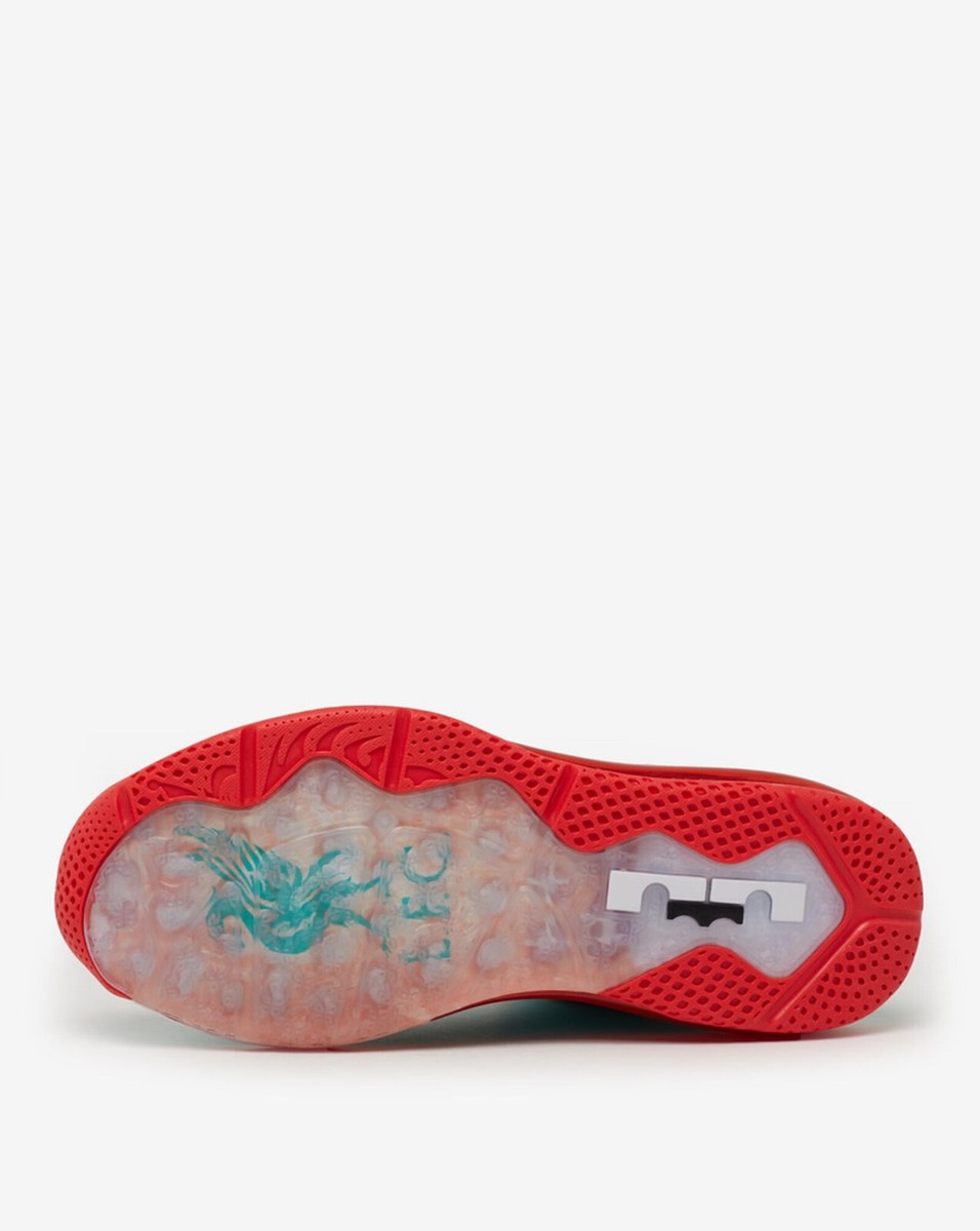 NEW IN BOX NIKE LEBRON IX LOW BASKETBALL SHOES Liverpool  display picture 2