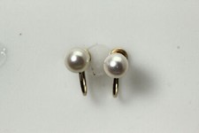 14K Yellow Gold Screw Back 6.8 mm Pearl Earrings 2 Grams EAR4009