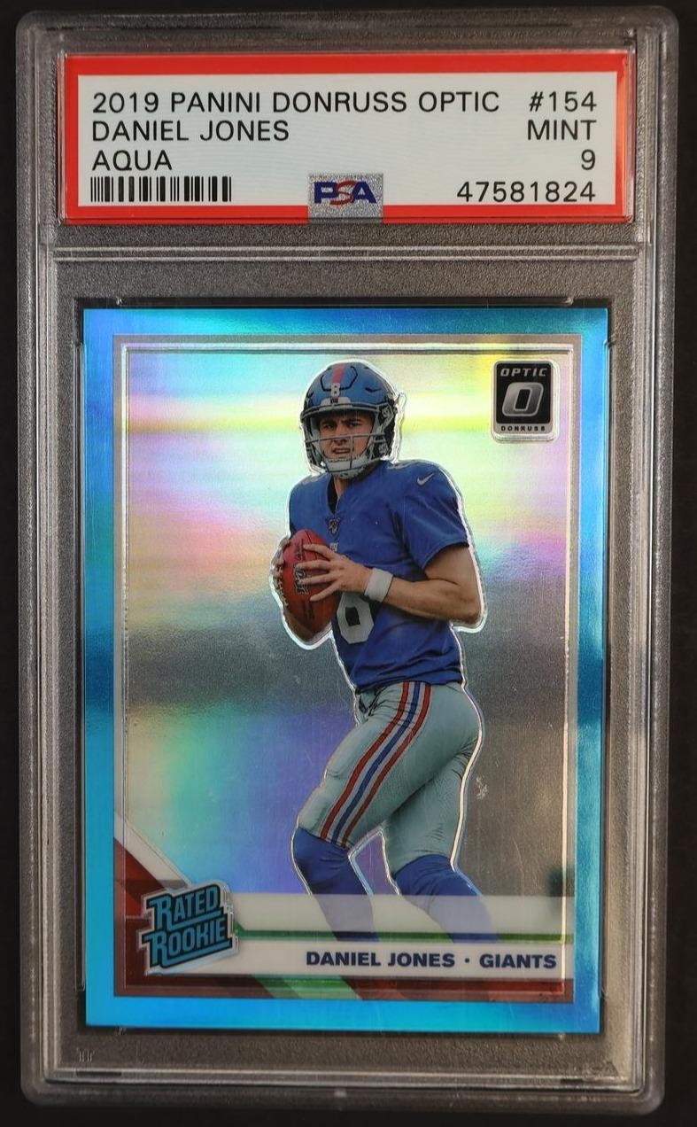 2019 Donruss Optic Aqua Prizm Daniel Jones #154 /299 PSA 9