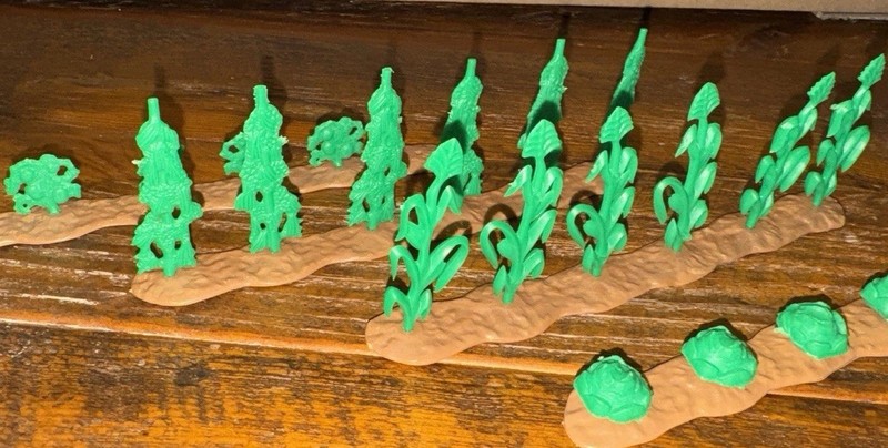 Vintage MARX Farm Playset Garden Crops. Four Rows. Excellent Condition.
