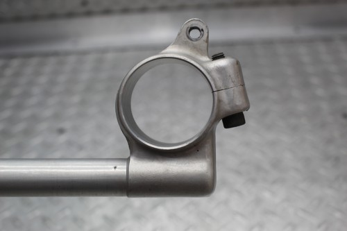 1992 SUZUKI GSXR750 HANDLEBARS - Picture 3 of 17