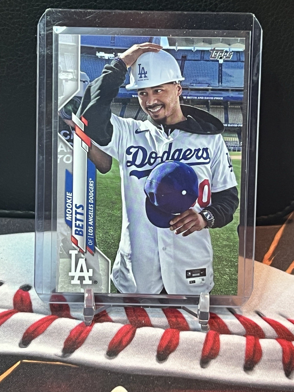 2020 Topps Update Series - SP Photo Variation Mookie Betts #U-268 Hard Hat