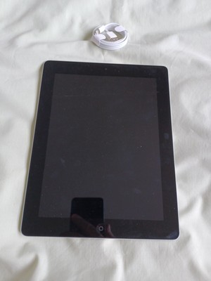 iPad第四世代　A1458　32GB　シルバー　9.7インチ　WIFI Apple iPad 4th Gen.(a1458) 32GB, Wi-Fi, 9.7in - Silver, GradeB/B+