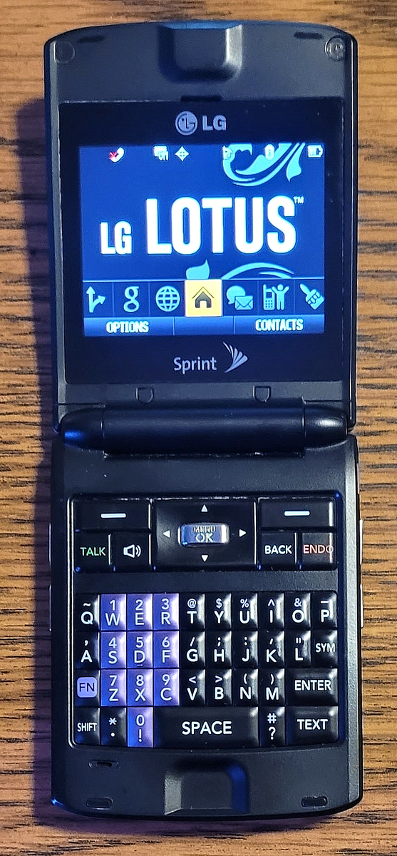 LG Lotus LX600 - Purple Floral ( Sprint ) Flip Keyboard Phone