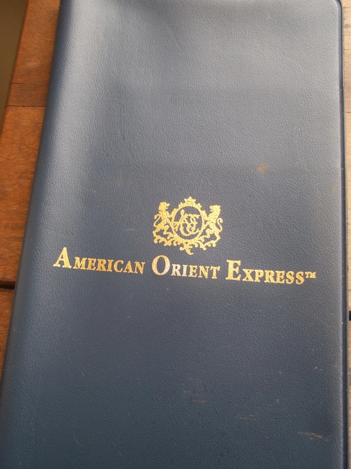 6 CARTERAS DE VIAJE/PASAPORTE DE COLECCIÓN Y NUEVAS - 2 cuero 4 vinilos + 2 BONUS CUERO DOBLE PLIEGUES Foto 2 de 4