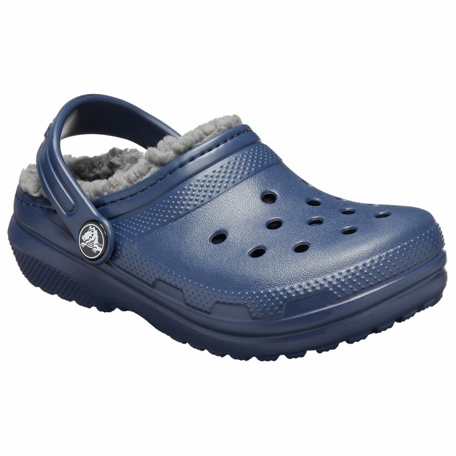 crocs fuzzy clogs