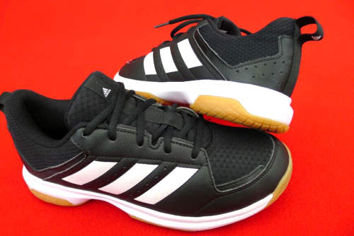 Adidas  Ligra 7 Gr. 41,5 Ballspiel Sportschuhe Fitness Studio Sneaker wie NEU - Bild 1 von 5