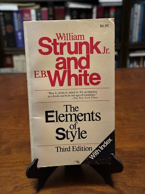 THE ELEMENTS OF STYLE by William Strunk Jr. & E.B. White (VG)