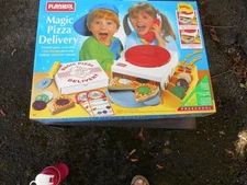Vintage PLAYSKOOL MAGIC PIZZA DELIVERY PLAYSET 1995 New!