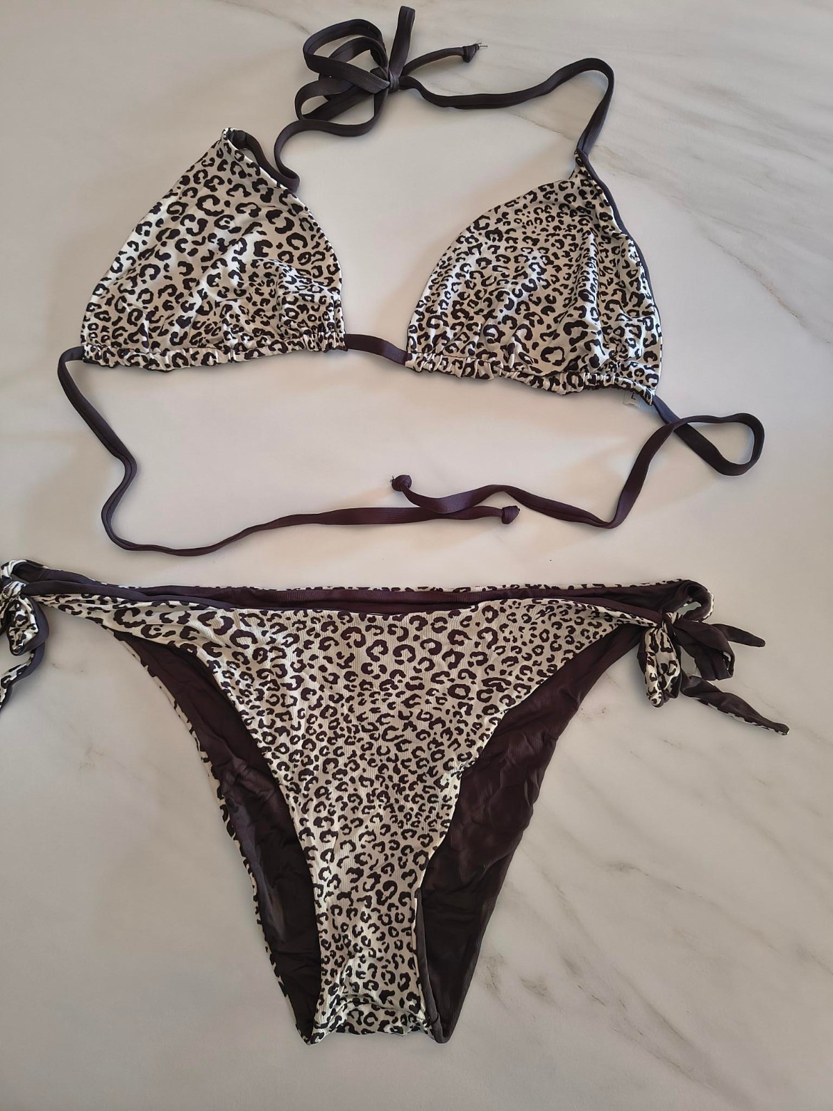 Costume bikini da donna Conbipel maculato bianco e marrone double face