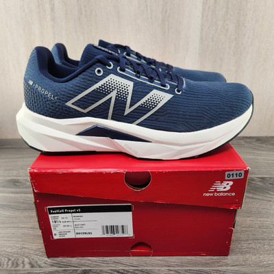 New Balance FuelCell Propel v5 Size Mens Blue Grey White