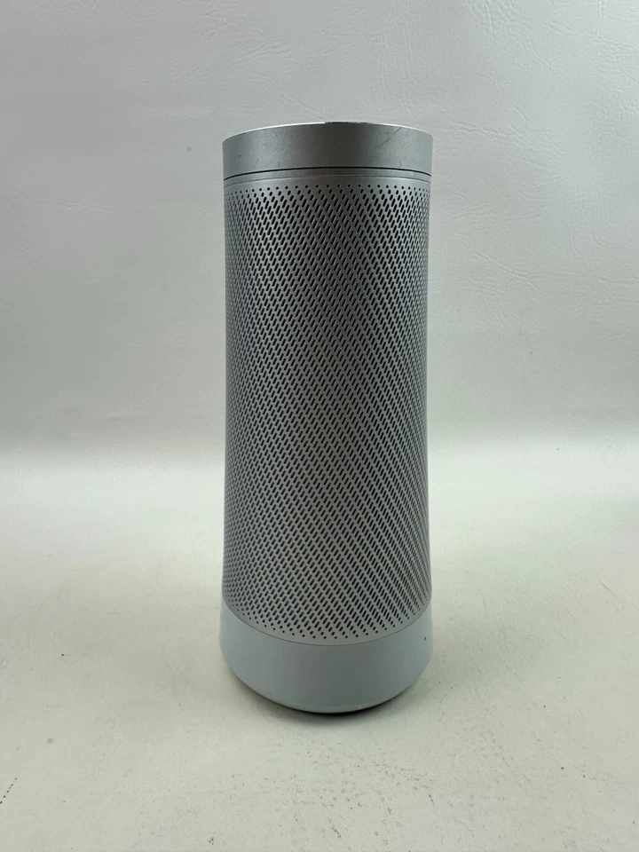 Altavoz Bluetooth Harman Kardon Invoke plateado con cable de alimentación Foto 4 de 4