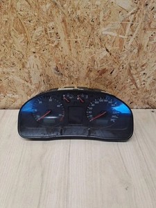 VW PASSAT B5 3B2 Kombiinstrument 110008961015 1.90 Diesel 85kw 1999 34896827