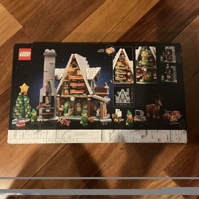 LEGO Icons 10275: Elf Club House Retired Rare Christmas Seasonal