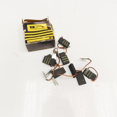 Reliance Electric 416956-4DF SL5G 4DF 3/4'' x 1-3/8'' x 1/4'' Carbon Brush Lot Of 8