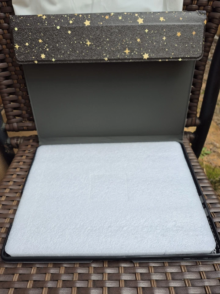 Trifold Case For A Microsoft Surface Pro 9 Sun Moon Star Sky - Image 4 of 4