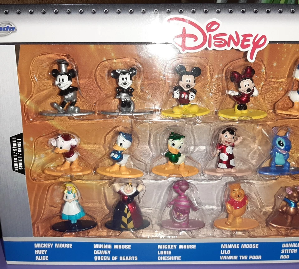 Figuras de metal JADA NANO - Paquete de 18 Disney con Mickey Minnie Stitch Pato Donald Winnie Foto 2 de 4