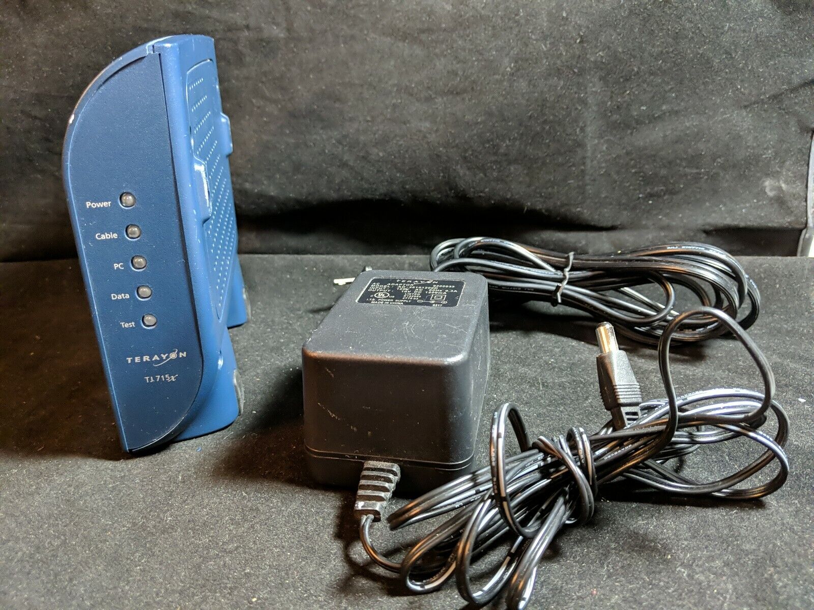 Terayon Model TJ715X Cable Modem with AC Power Adapter