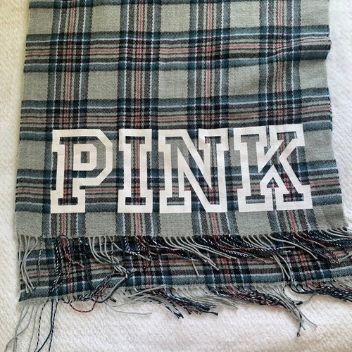 PINK Victoria’s Secret Winter Blanket Scarf 27 x 88 inches - Picture 2 of 3