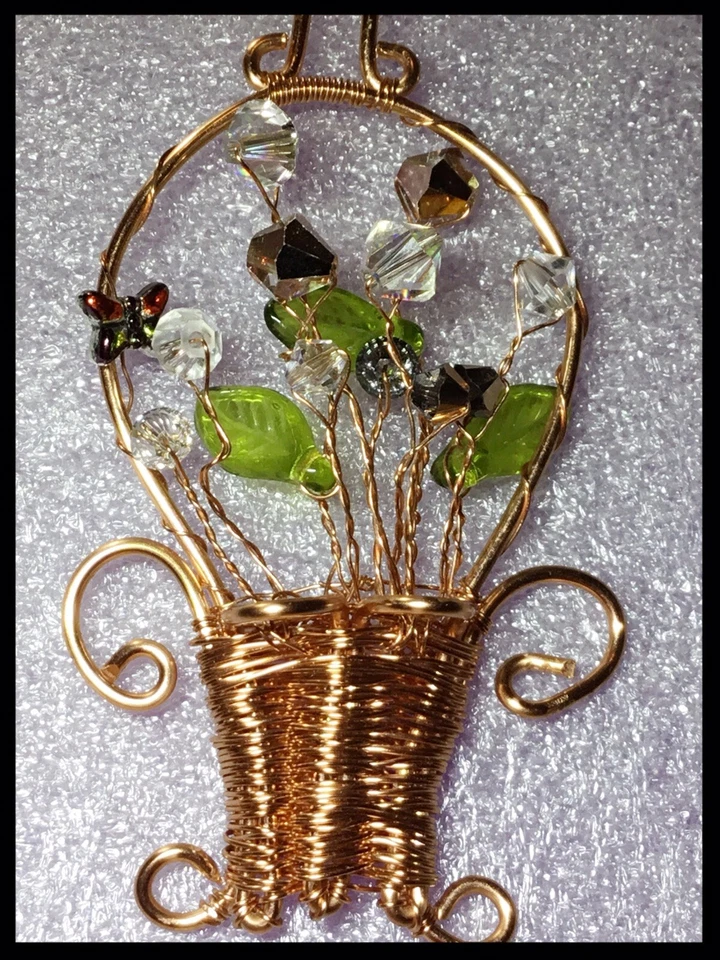 Cesta de flores artesanal de cobre oro rosa tirador de abanico hecha con Swarovski Foto 3 de 4