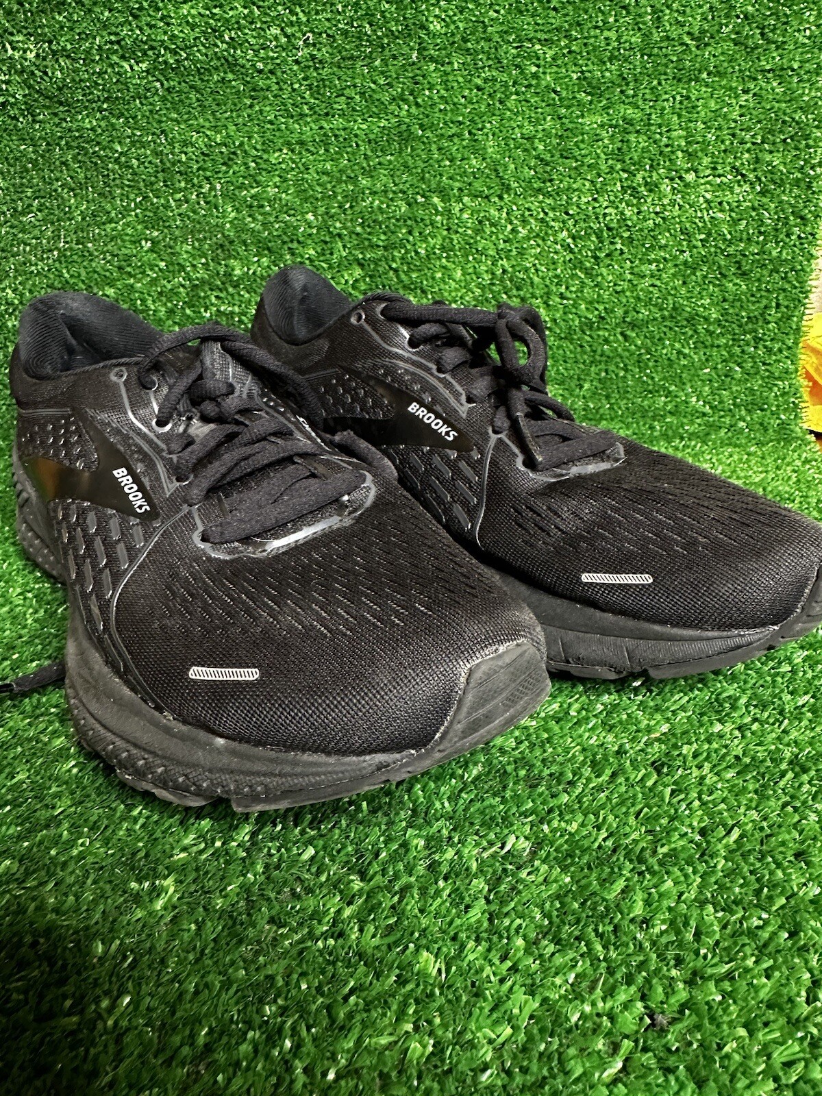 women's shoes for athletics