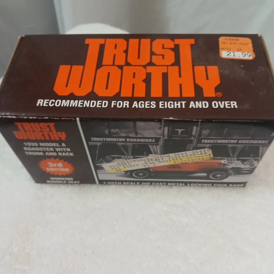 Trust Worthy 1:25 литая модель 1930 года родстер багажник, грохочущее сиденье коробка для монет - Изображение 2 из 4