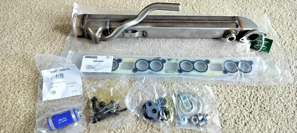 Enfriador EGR de tubo recto Dorman OE Solutions - 904-262 *NUEVO* Foto 3 de 4