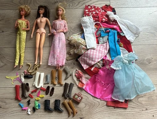 1960’s 70’s Lot Of Vintage Barbie Dolls, Clothing And Accessories TLC