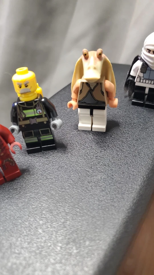 LEGO Star Wars Minifigures Lot Of 2 + iron man + 1 other  - Image 3 of 4