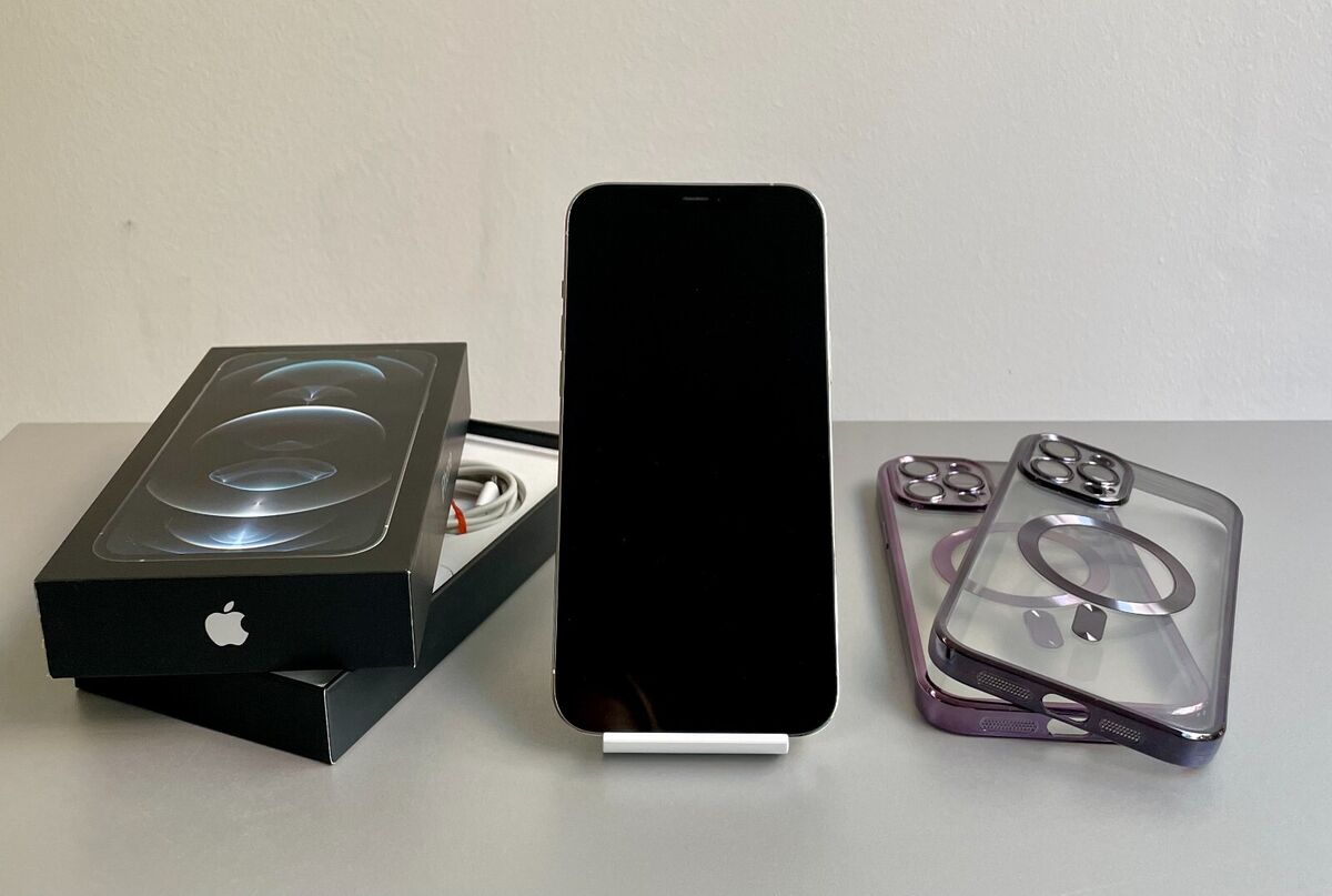 Apple iPhone 12 pro max 256gb 100% Battery Open box, White + two Cases Apple iPhone 12 pro max 256gb 100% Battery Open box, White + two Cases