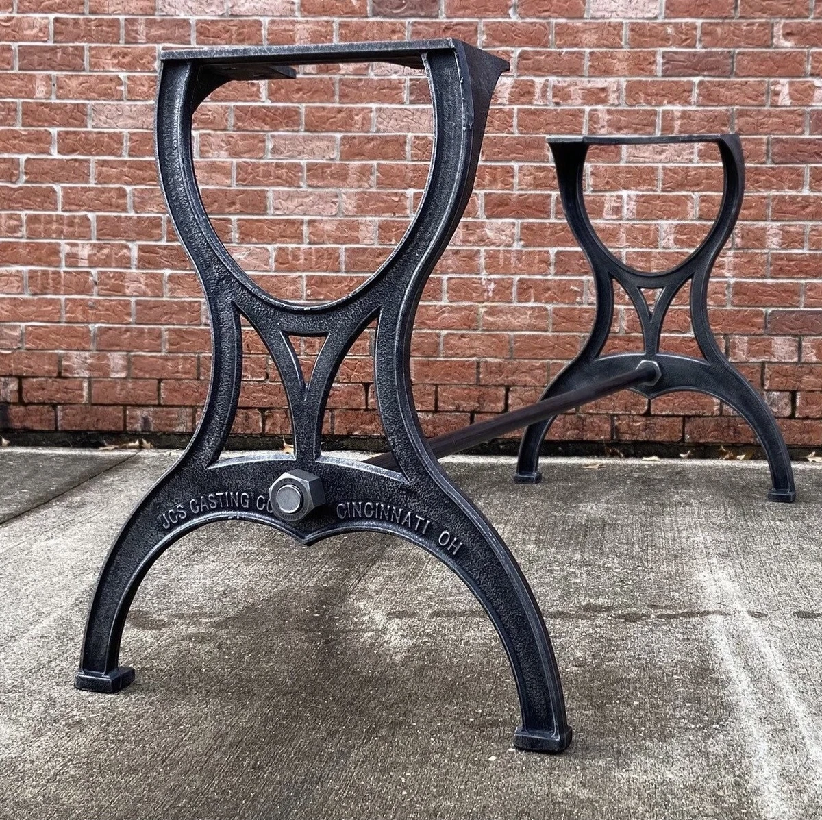 Cast iron table legs deals
