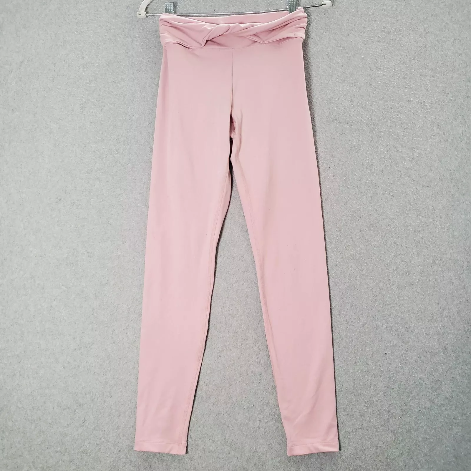victoria-secret-vs ultimate yoga activewear leggings