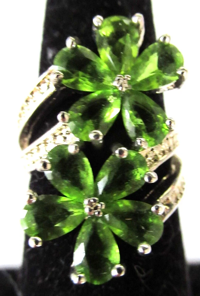 Hermoso anillo de flores de cristal verde placa de plata talla 7 Foto 2 de 4