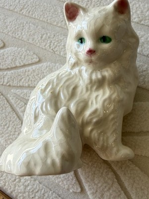 Vintage Goebel West Germany White Cat Porcelain Figure Sitting Green Eyes