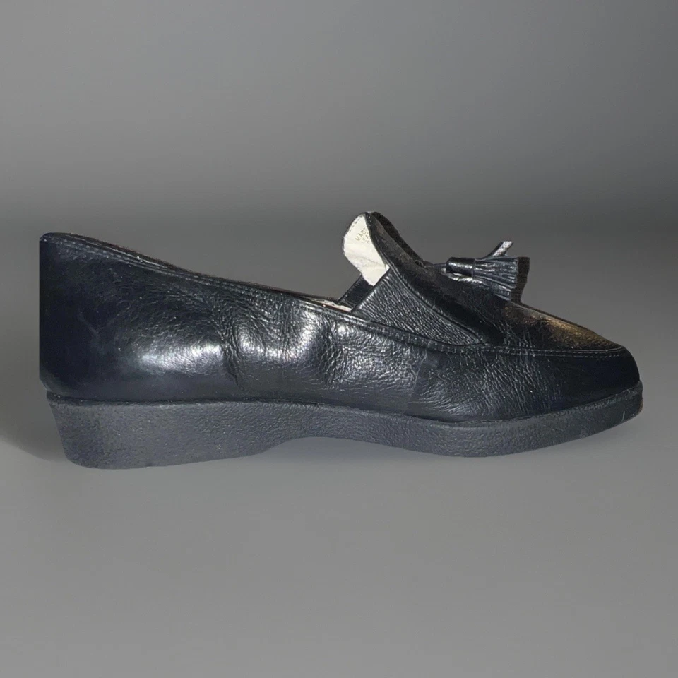 Мокасины женские Trotters черная кожа кисточки без шнурков комфортная обувь размер 7,5 - Изображение 3 из 4