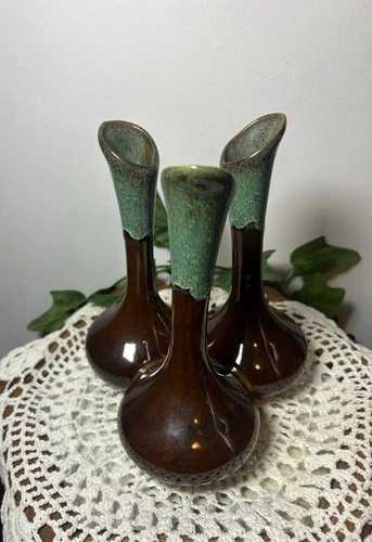 VTG VAN BRIGGLE TRIPLE BUD VASE POTTERY BROWN WITH DRIP GLAZE 7"TALL