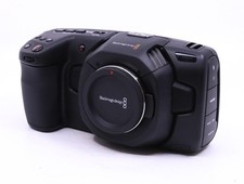 Blackmagic Design Pocket Cinema Camera 4K RIG BATTERY LENS