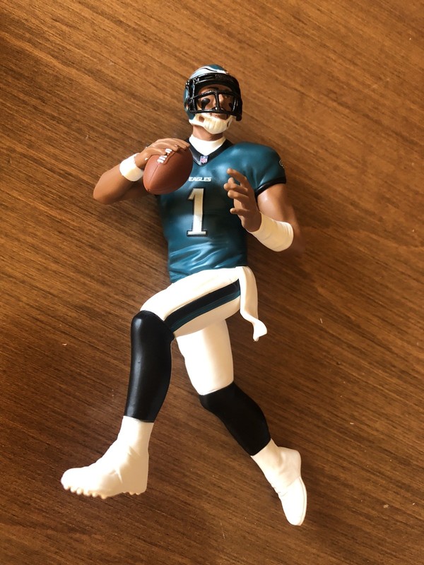 HALLMARK 2025 ORNAMENT JALEN HURTS PHILADELPHIA EAGLES NFL FOOTBALL LEGENDS NIB