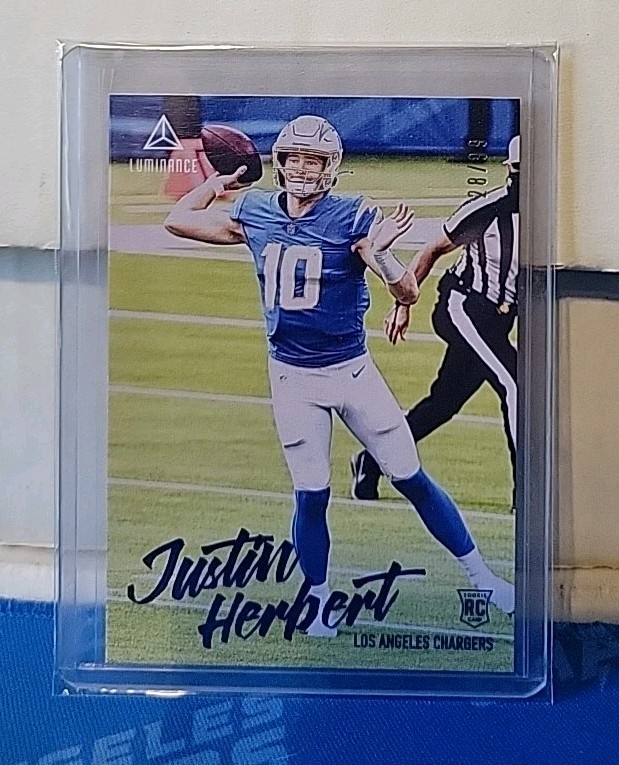 2020 Panini Chronicles Luminance Justin Herbert Blue /99 RC