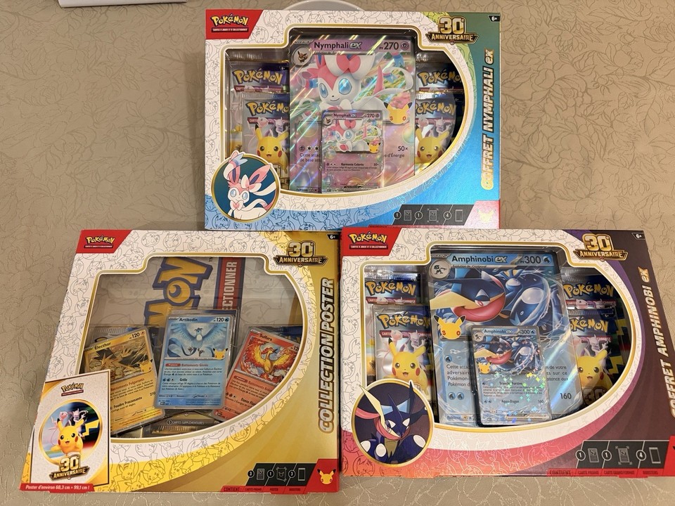 Pokémon 30e Anniversaire - Lot de 3: Nymphali ex, Amphinobi ex, Poster