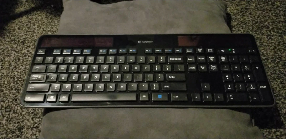 Bliv såret Konsekvenser bestemt Logitech K750 Wireless Solar Keyboard Black Battery Low needs sunlight | eBay Bliv såret Konsekvenser bestemt Logitech K750 Wireless Solar Keyboard Black Battery Low needs sunlight | eBay