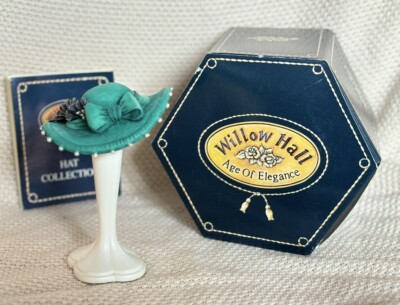 Willow Hall Miniature Historic 1865 Hat On Stand Figurine - New In Box 4 Ht