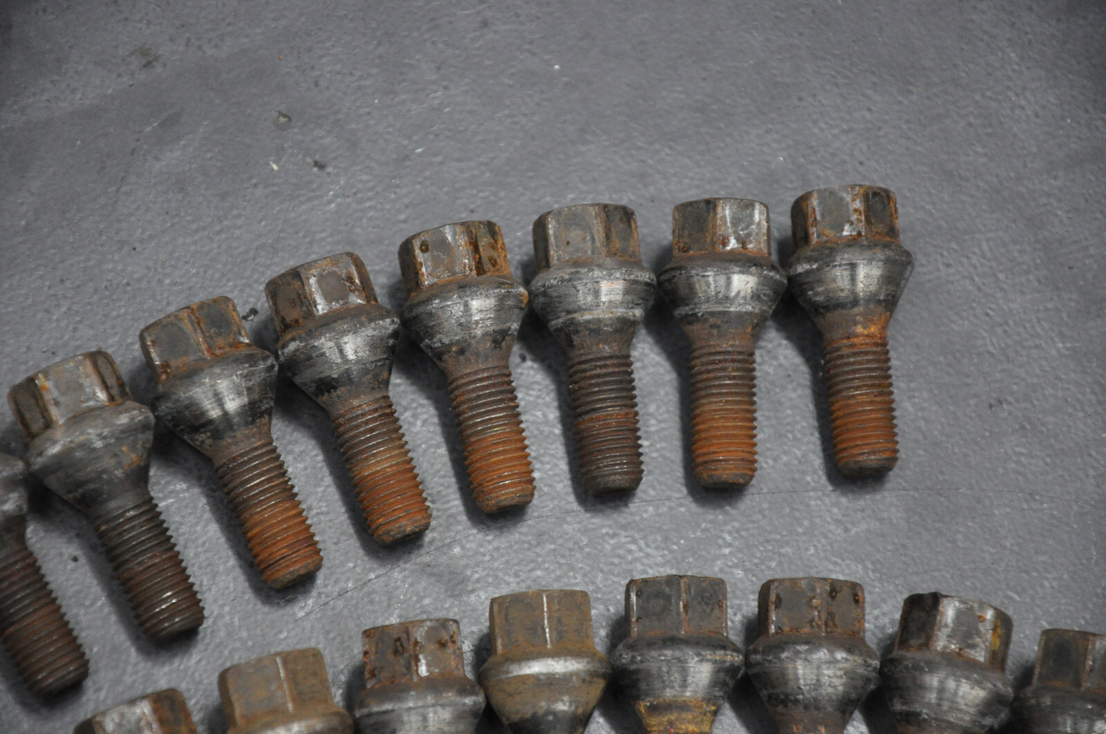 Wheel screws wheel bolts M12 cone waistband rim screws BMW E46 E90 E60