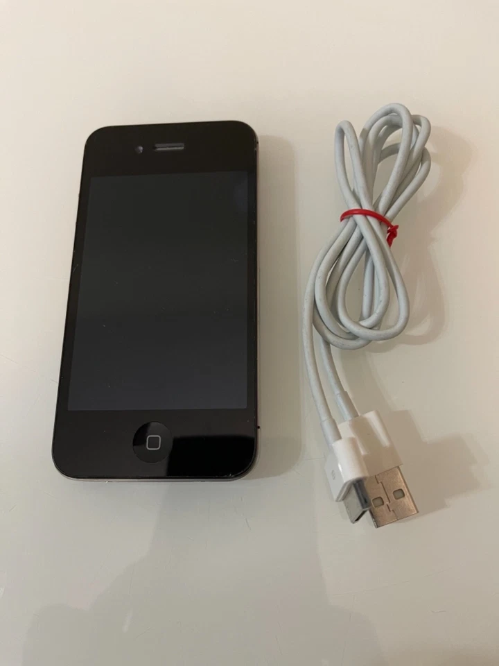 Apple iPhone 4 - 32GB - Black (Unlocked) A1332 (GSM) (CA) - Image 3 of 4